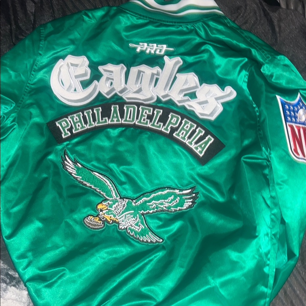 Green Eagles Varsity Jacket PRO standard bought for 240$
Selling for 190$ SMALL
